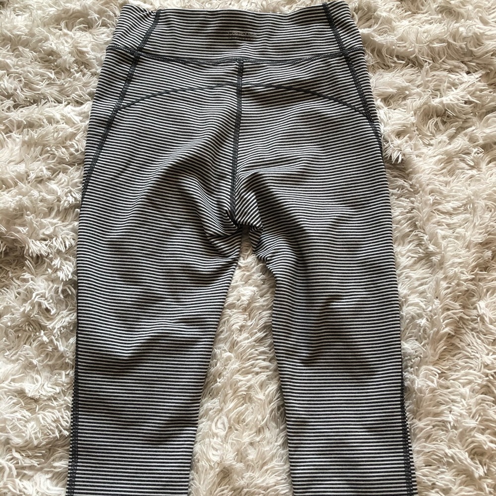 Calvin Klein Performance Capri Legging - image 2